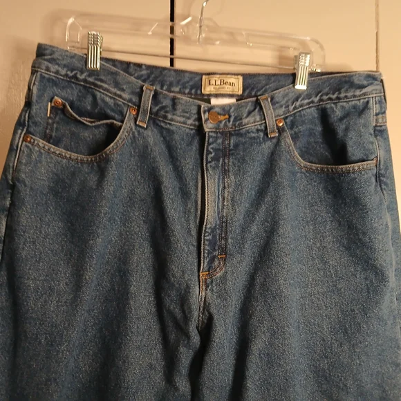 L.L. Bean Relaxed Fit Mens 38x34 Blue Fleece Lined Jeans (0588A2) - Picture 3 of 9